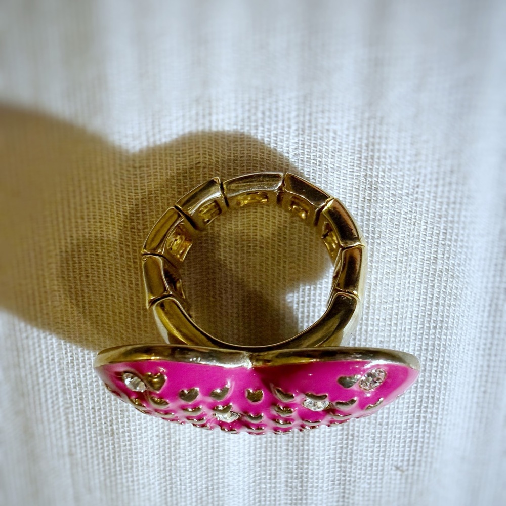 Betsy Johnson Heart Ring - Picture 5 of 7